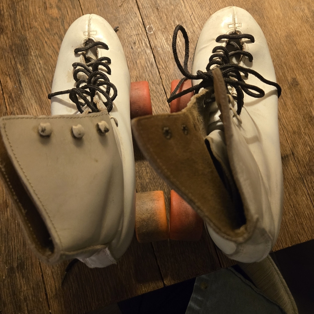 Vintage 70s white womens roller skates size 6 - Picture 9 of 13